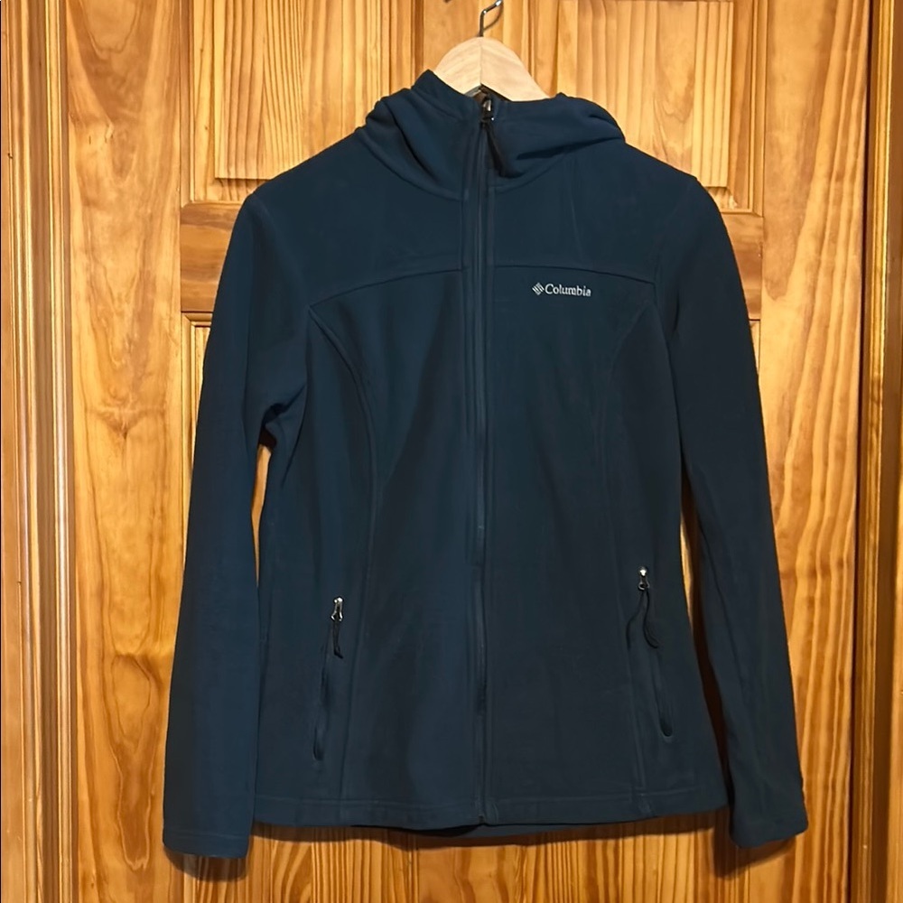 Columbia Women's Emerald Green Fleece Hooded Zip-Up Jacket.